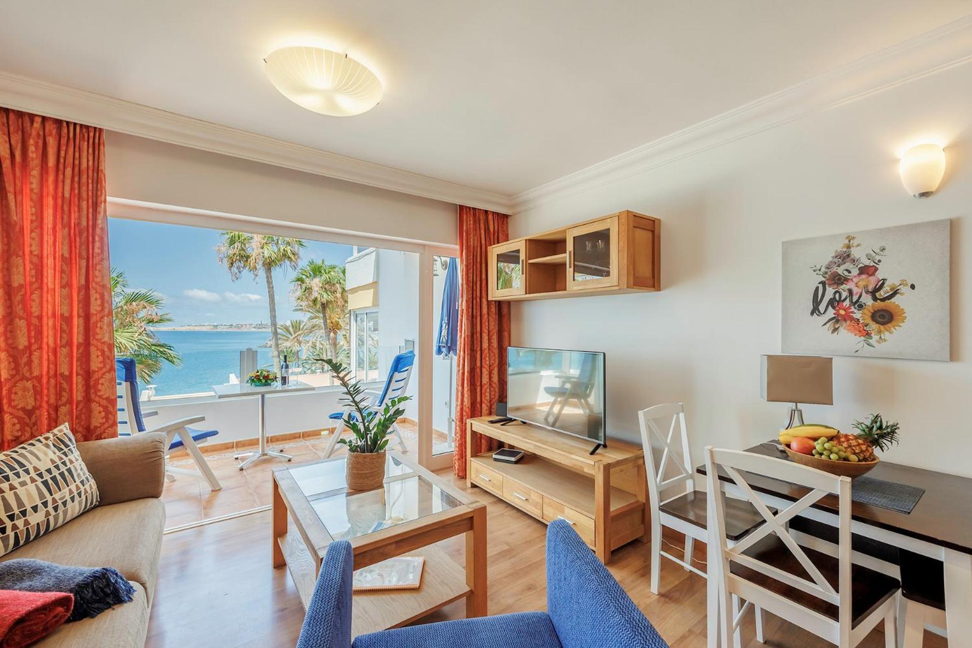 Sunsuites Carolina San Agustin  Ruang foto