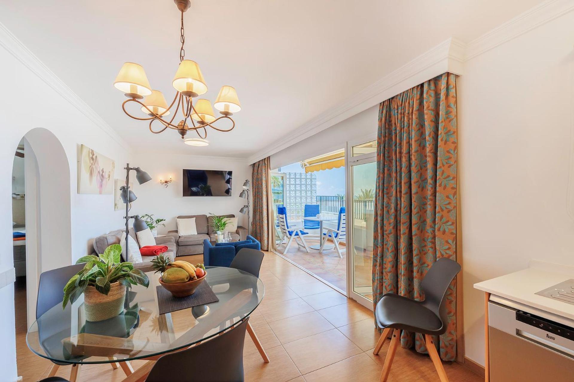 Sunsuites Carolina San Agustin  Ruang foto