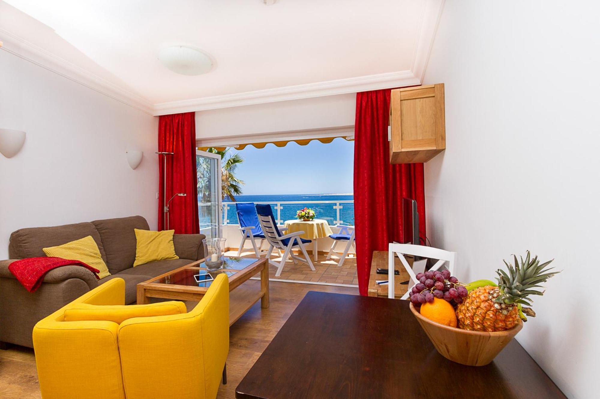 Sunsuites Carolina San Agustin  Ruang foto