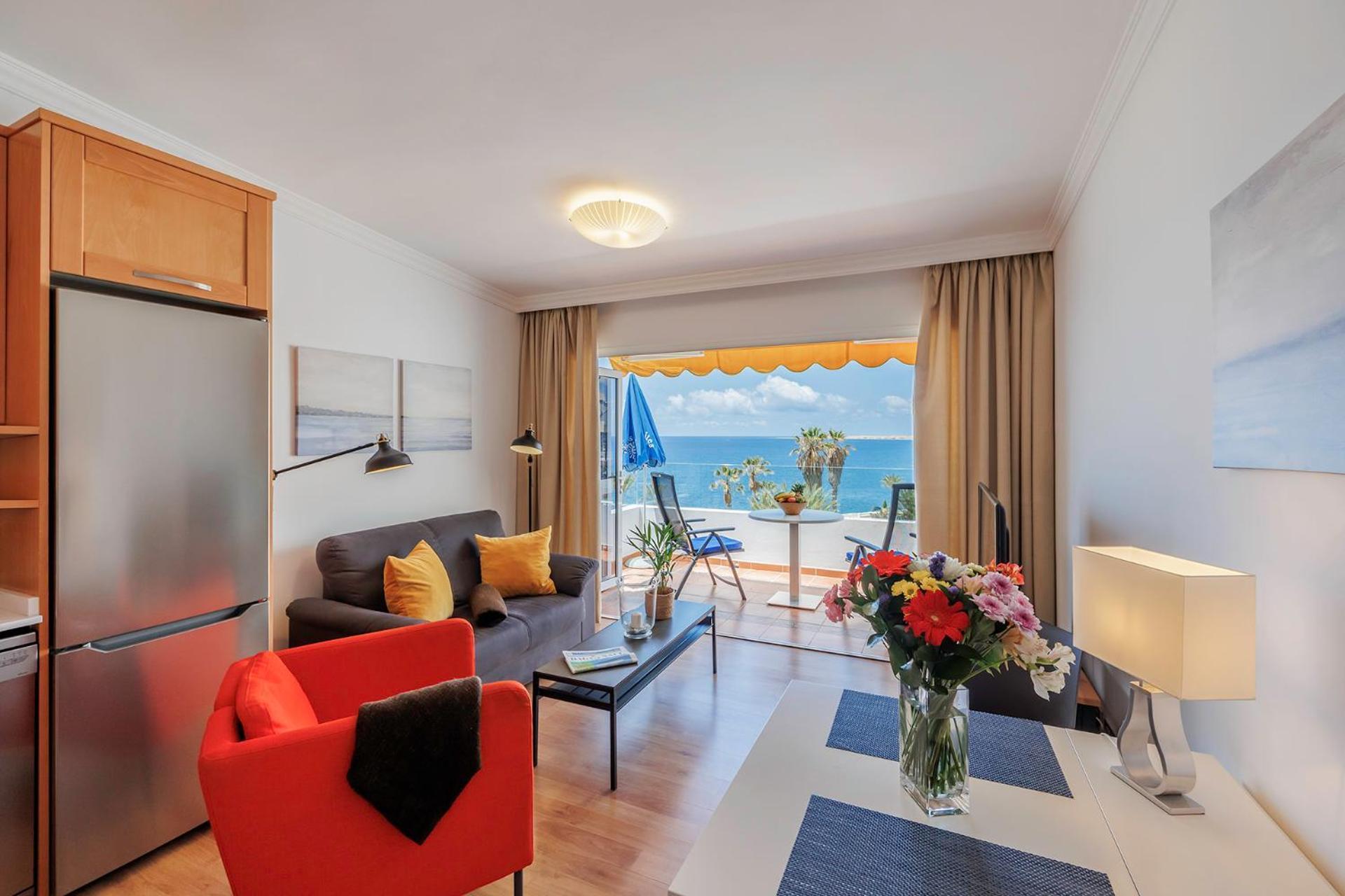 Sunsuites Carolina San Agustin  Ruang foto
